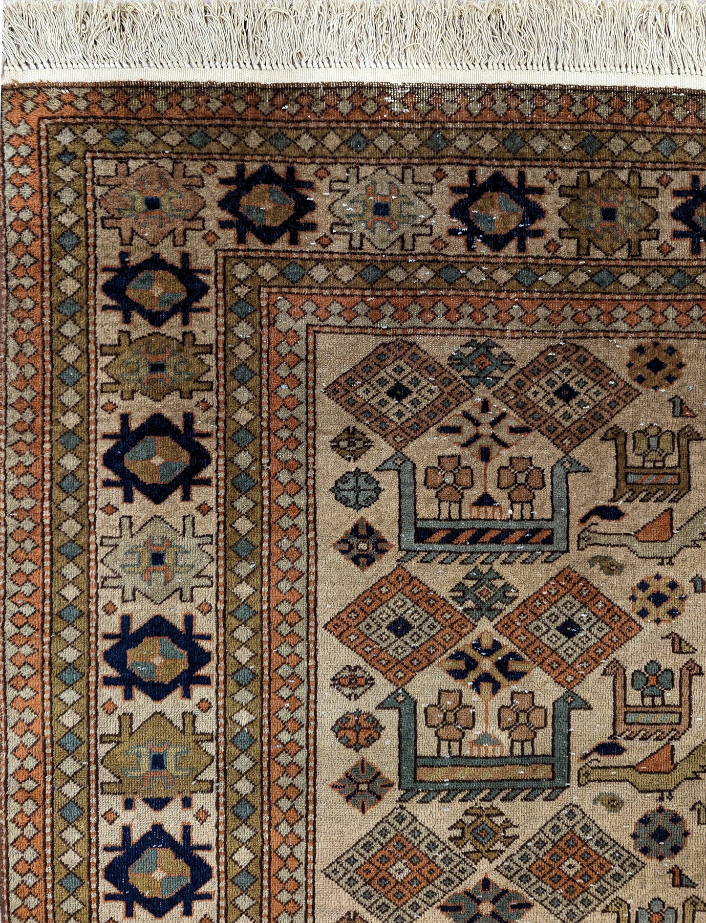 Detail of GHALYA Kazak rug – geometric border motif, hand-knotted wool